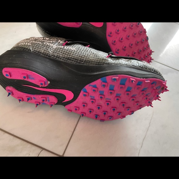 Sneakers - Picture 6 of 6